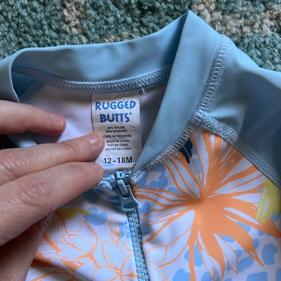 Rugged Butts Rashgaurd - Picture 2 of 2